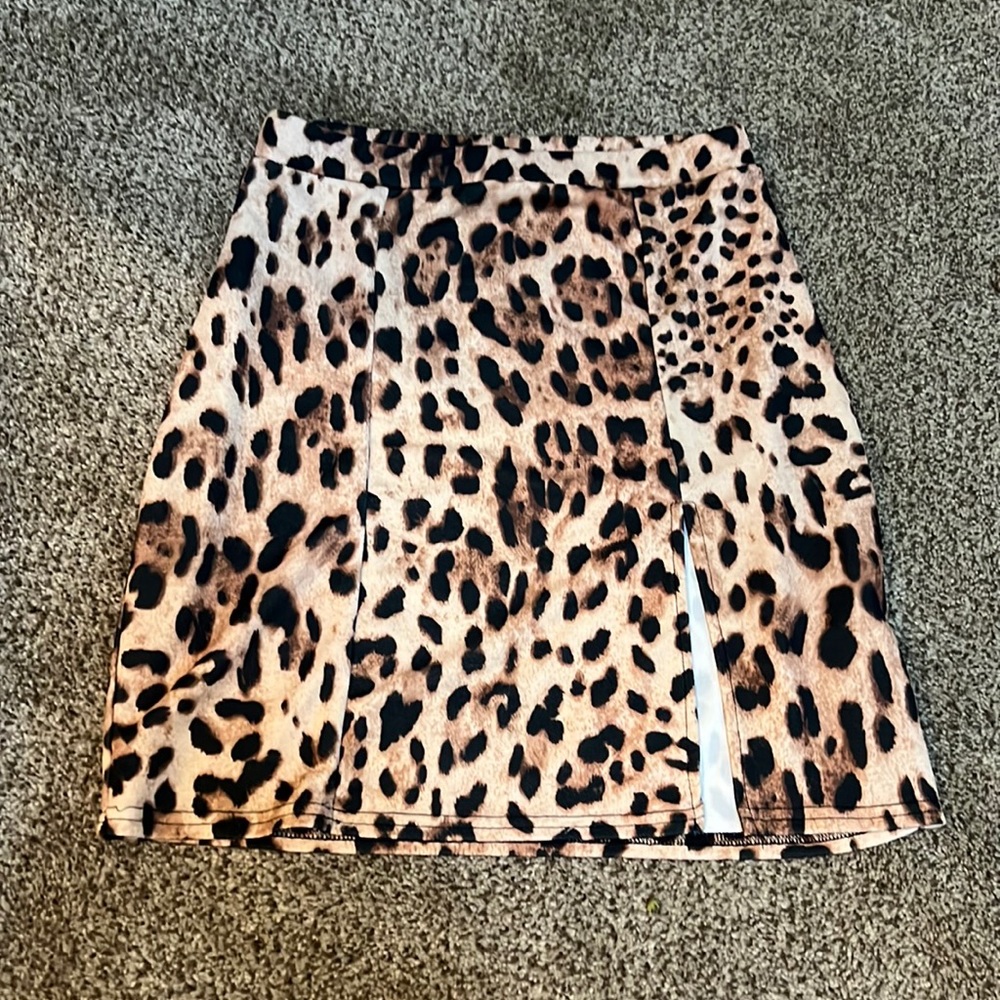 Missguided Leopard Print Slit Mini Skirt